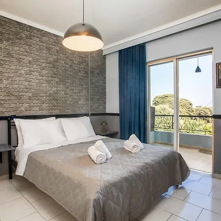 Lilienne - Serene Private Jacuzzi Retreat